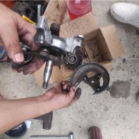 上海浦東割草機(jī)維修，現(xiàn)場歐瑪/三菱TU43割草機(jī)維修，立等可取
